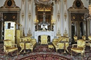 7 Foto Buckingham Palace Yang Megah Kebanggaan Ratu Elizabeth II